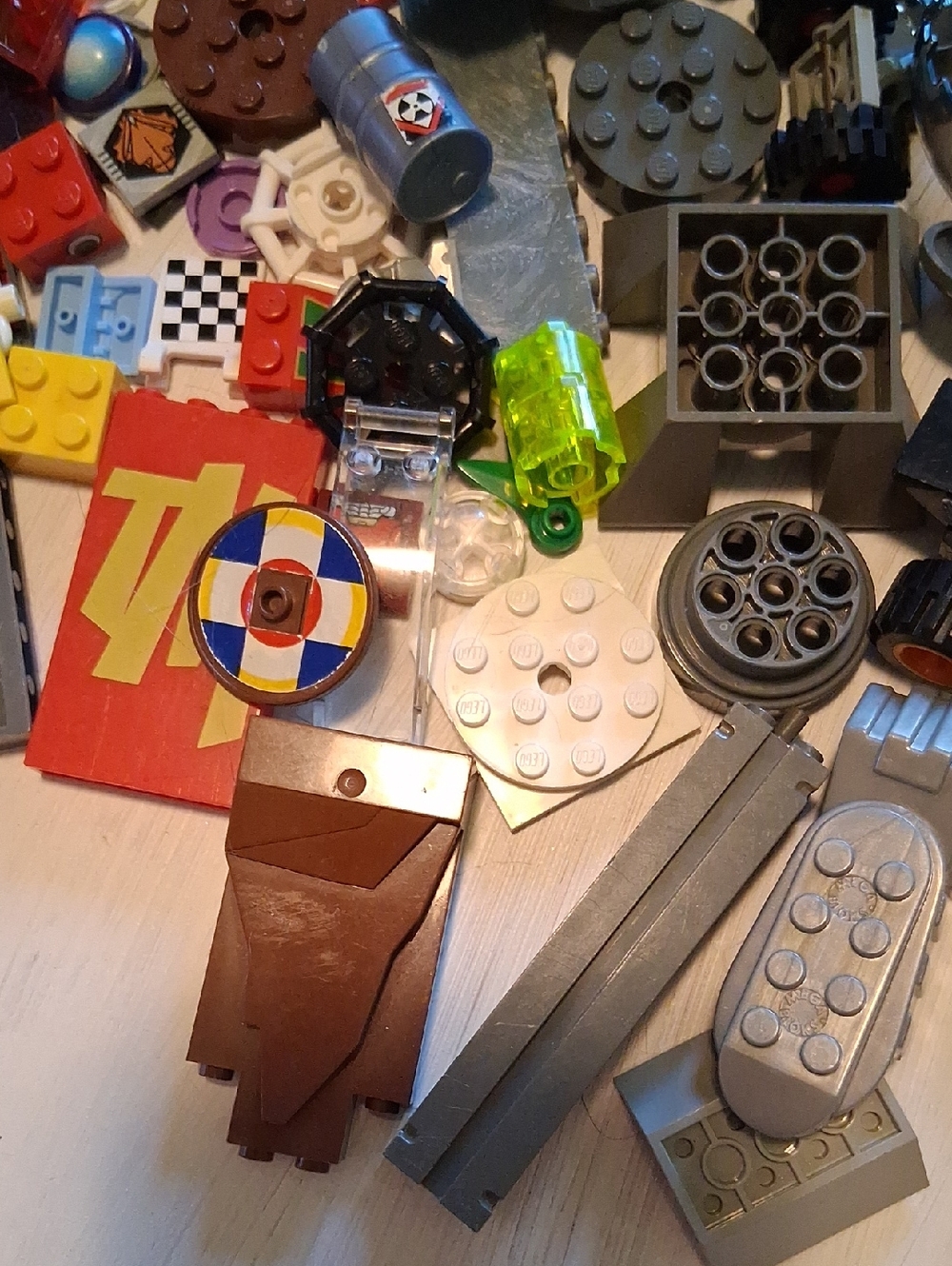 MISC LEGO PARTS - Picture 6 of 7